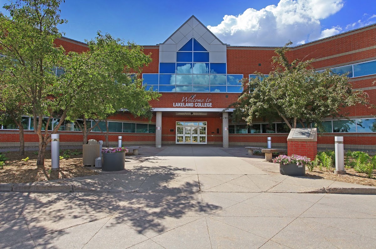 Lakeland College photo 1