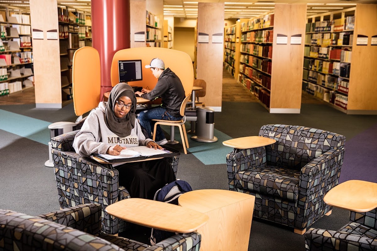 Southwest Minnesota State University photo 3