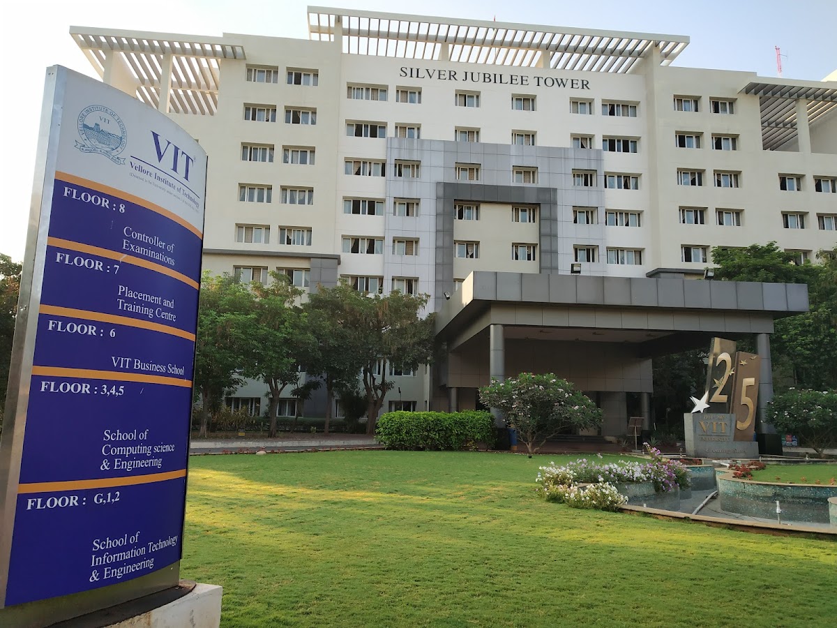 Vellore Institute of Technology photo 2