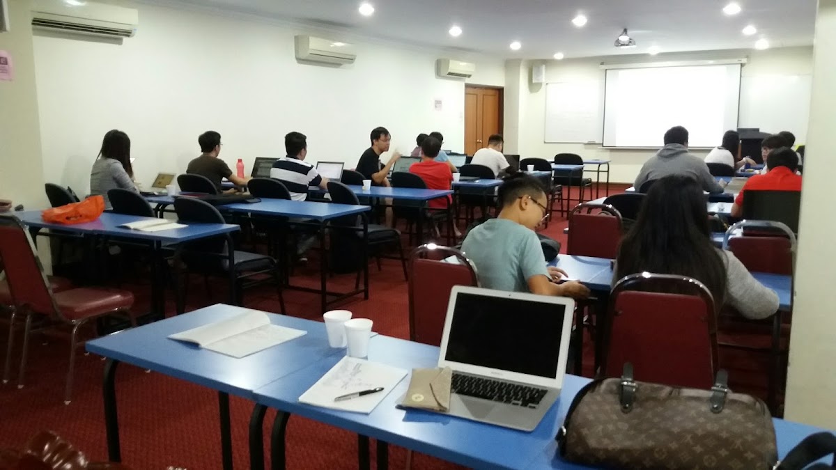 First City University College photo 3