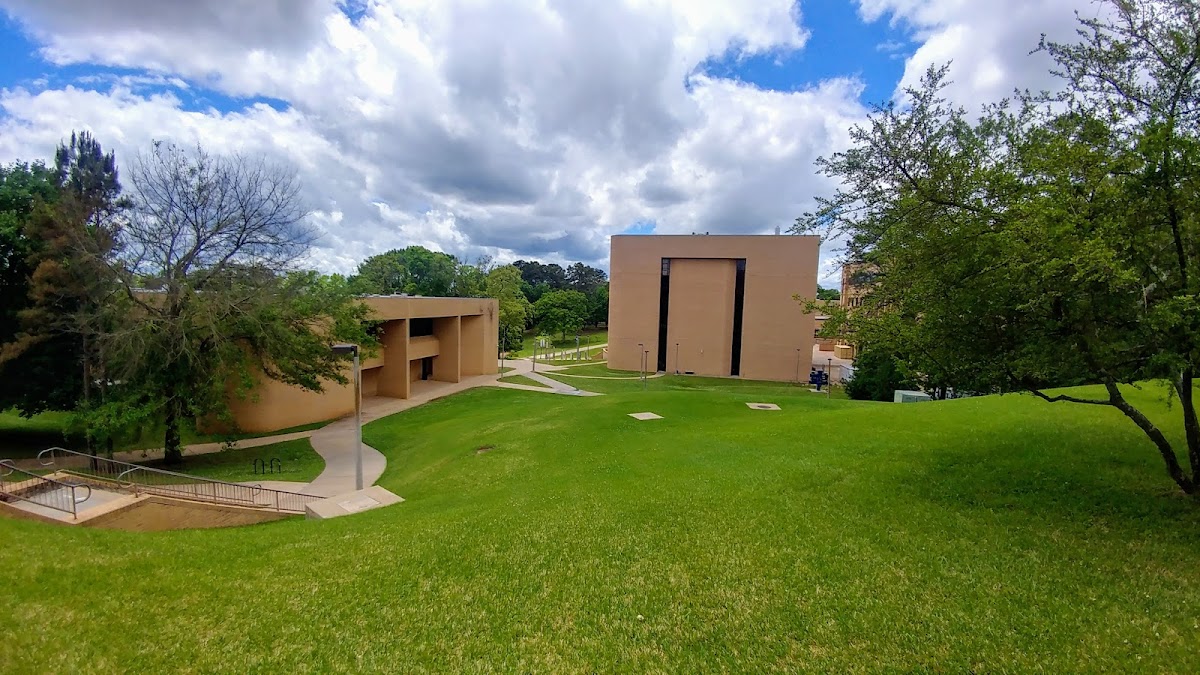 University of Texas Tyler photo 1