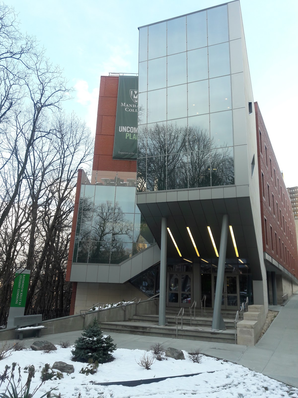 Manhattan College photo 7