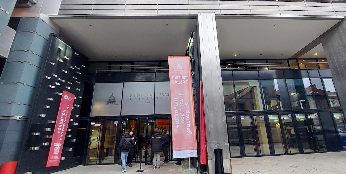 Université Paris-Panthéon-Assas photo 2