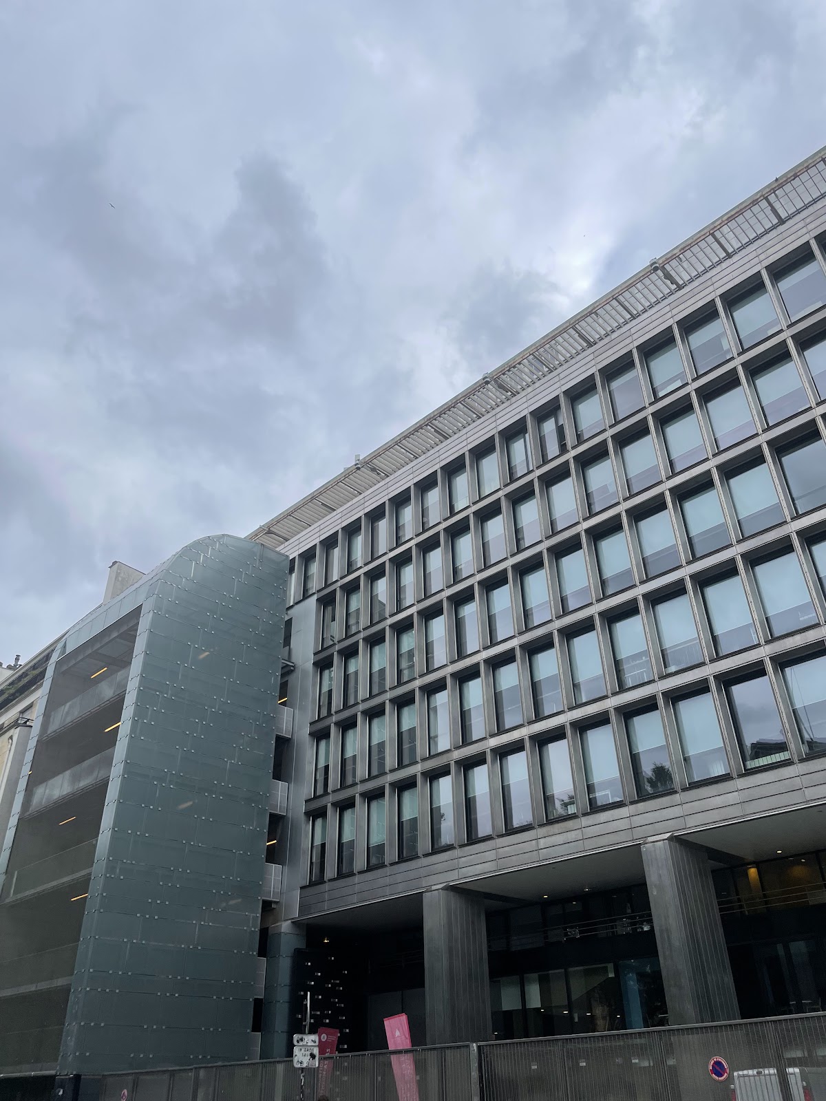 Université Paris-Panthéon-Assas photo 8