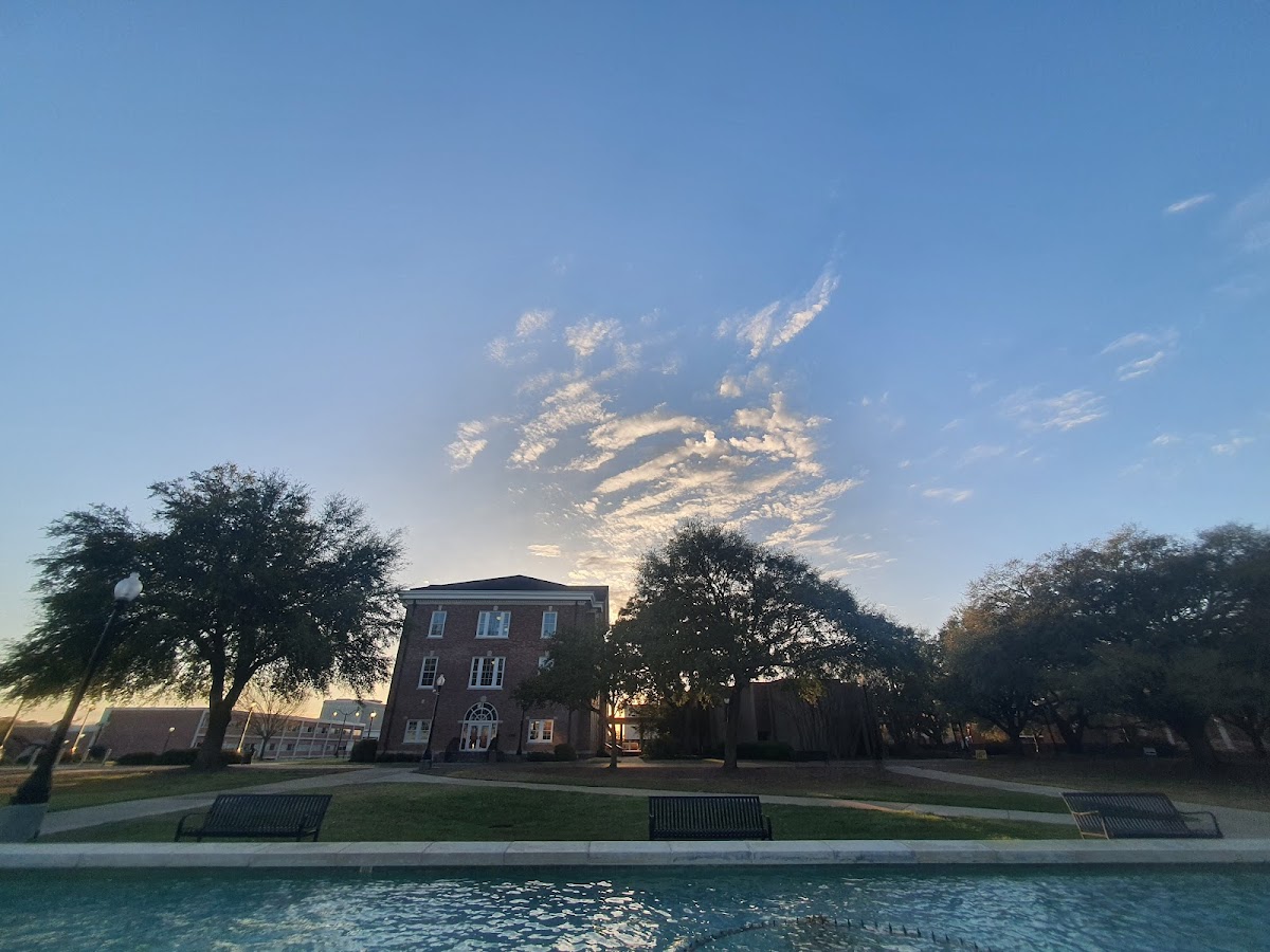 University of Southern Mississippi photo 3