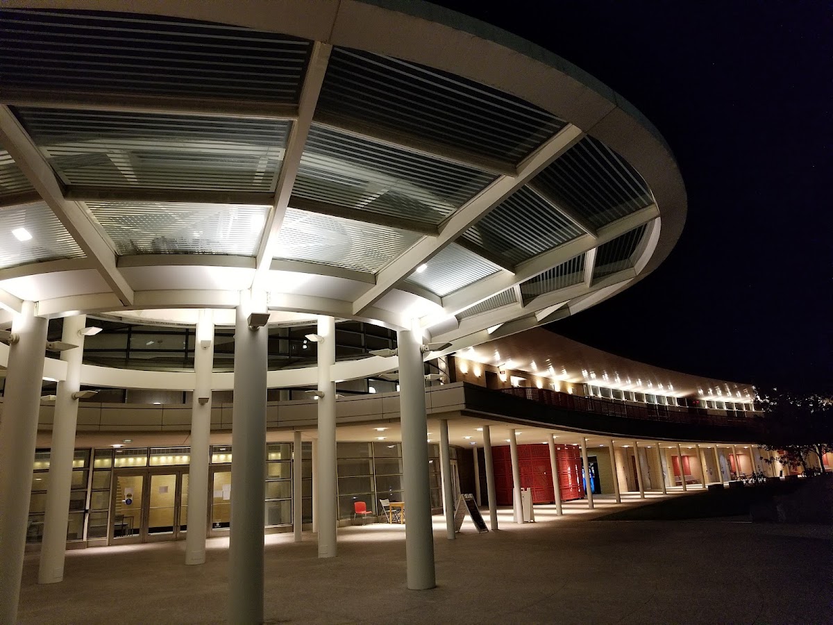 College of 2297 photo 2