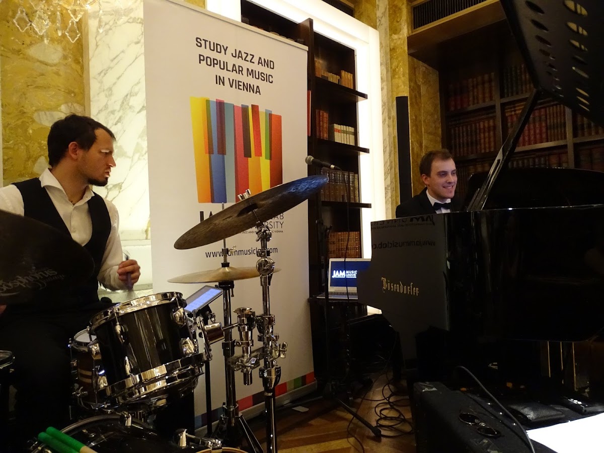 JAM MUSIC LAB University photo 6