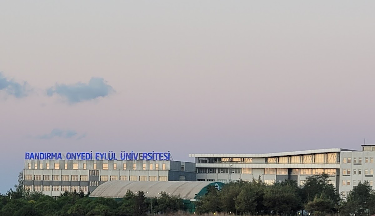 Bandırma Onyedi Eylül University photo 3