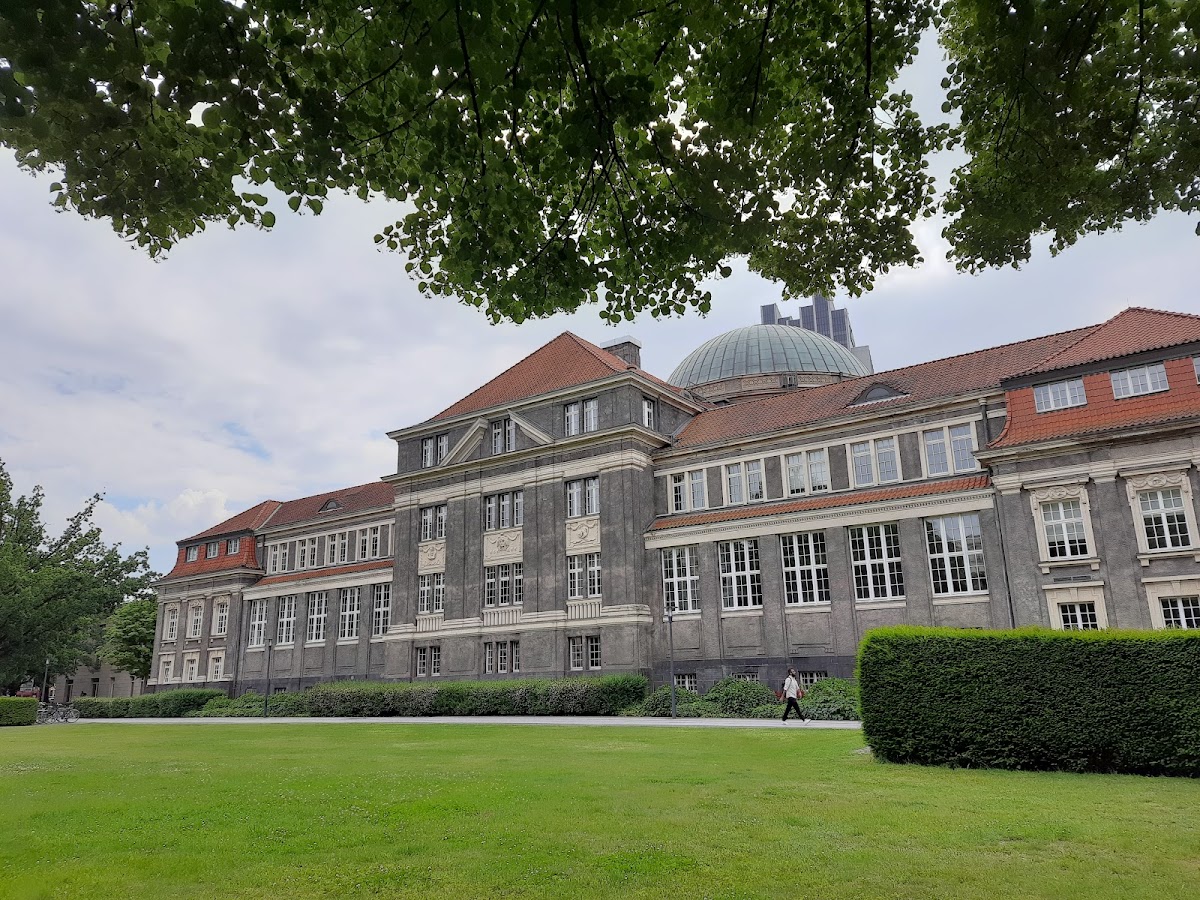 University of Hamburg photo 4