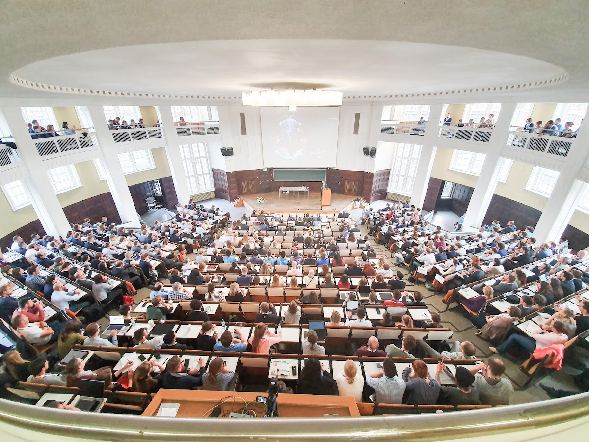 University of Hamburg photo 8