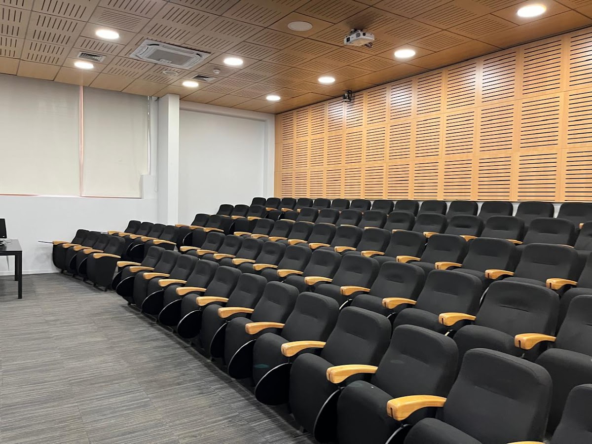 Finis Terrae University photo 4