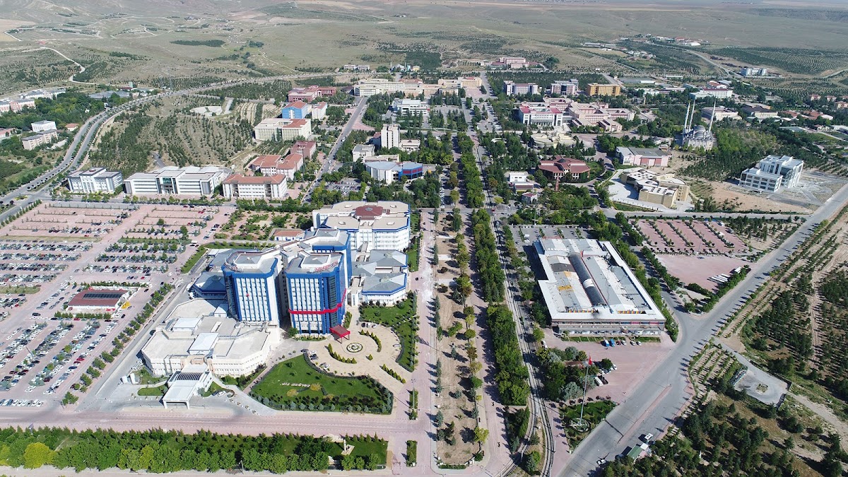 Selçuk University photo 2