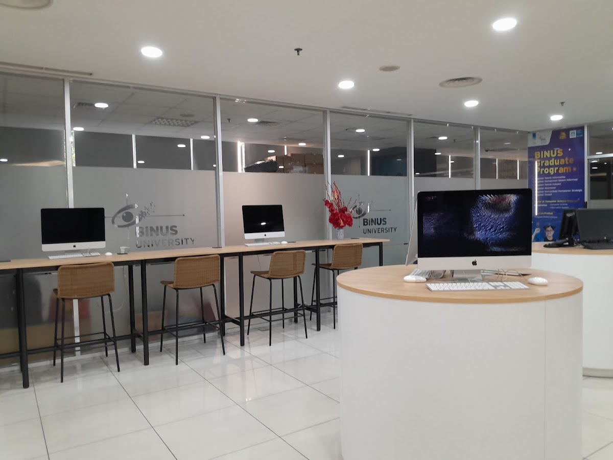 Binus University photo 4