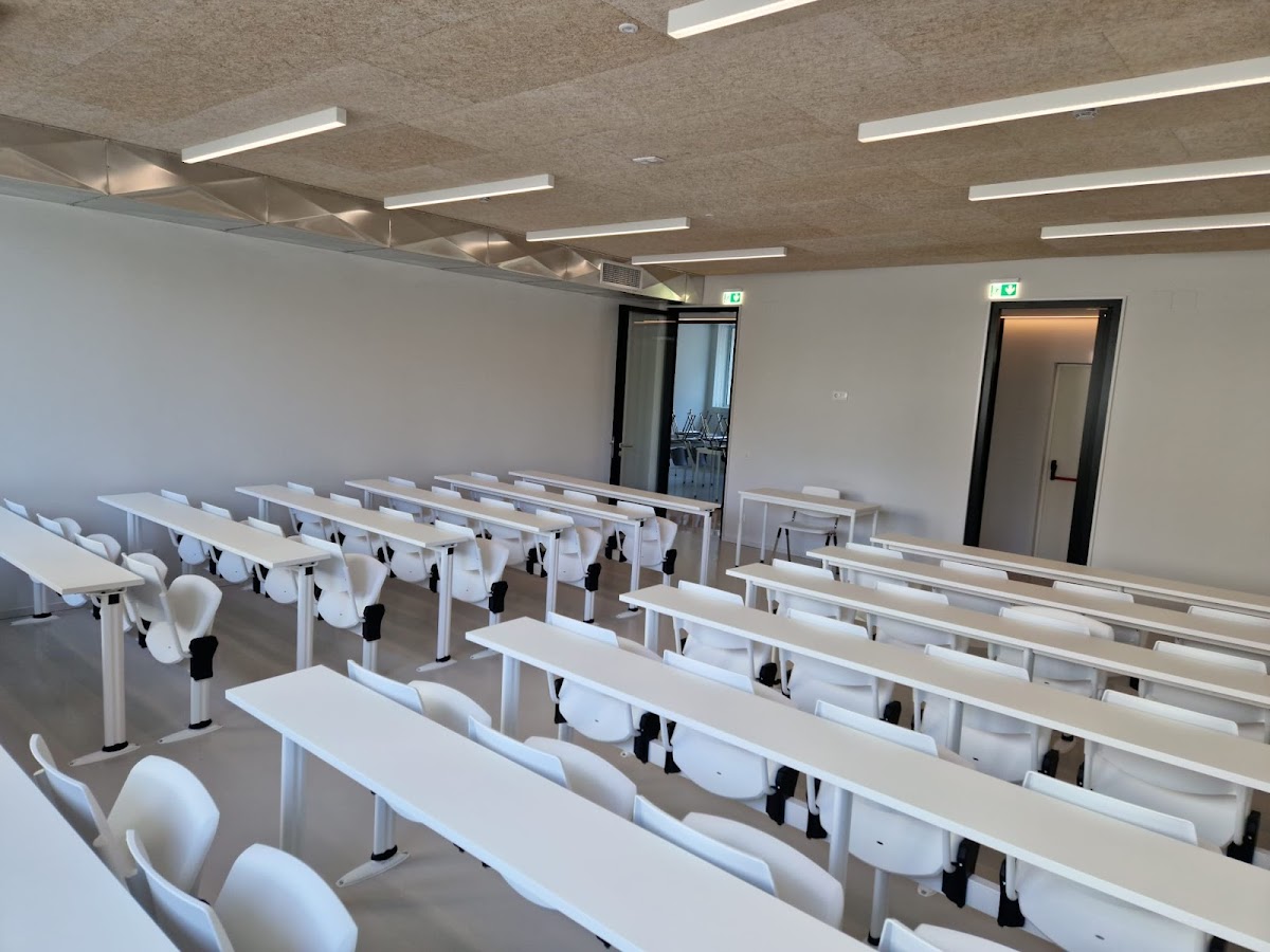 Instituto Superior de Gestão photo 3