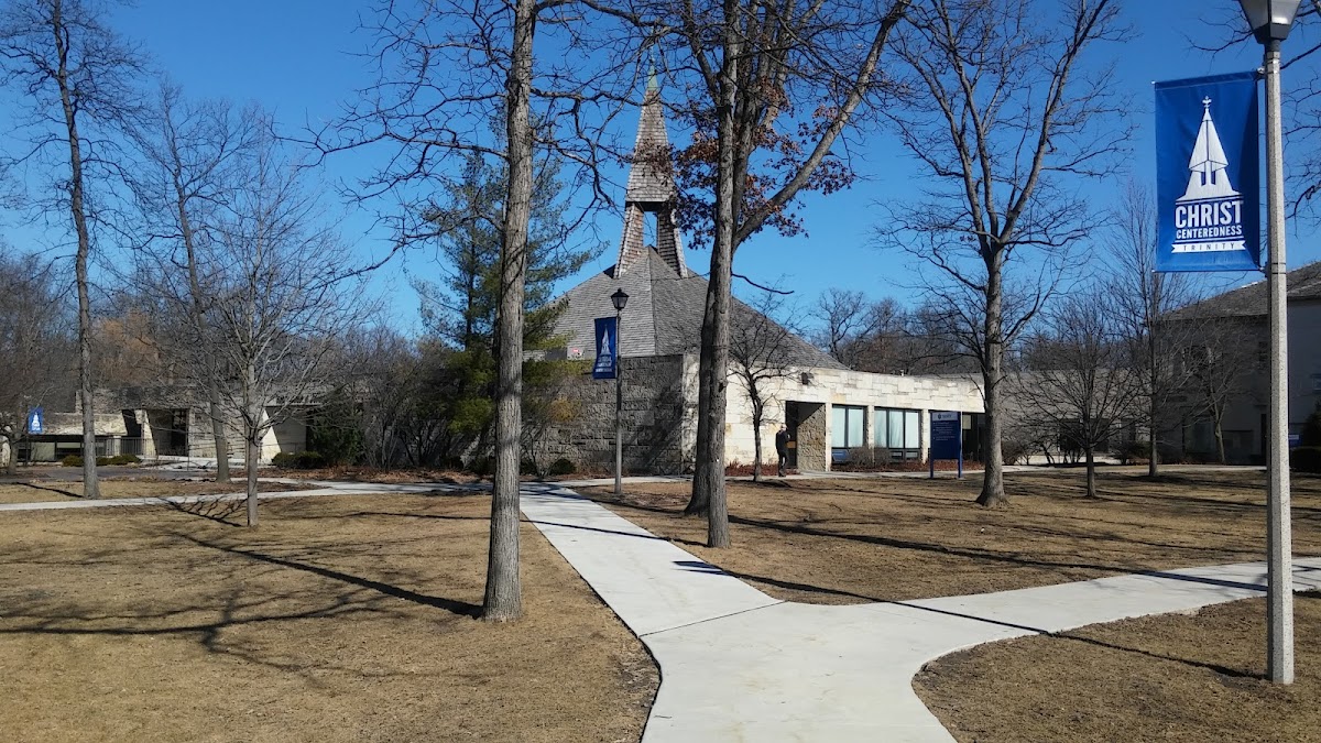 Trinity International University photo 2