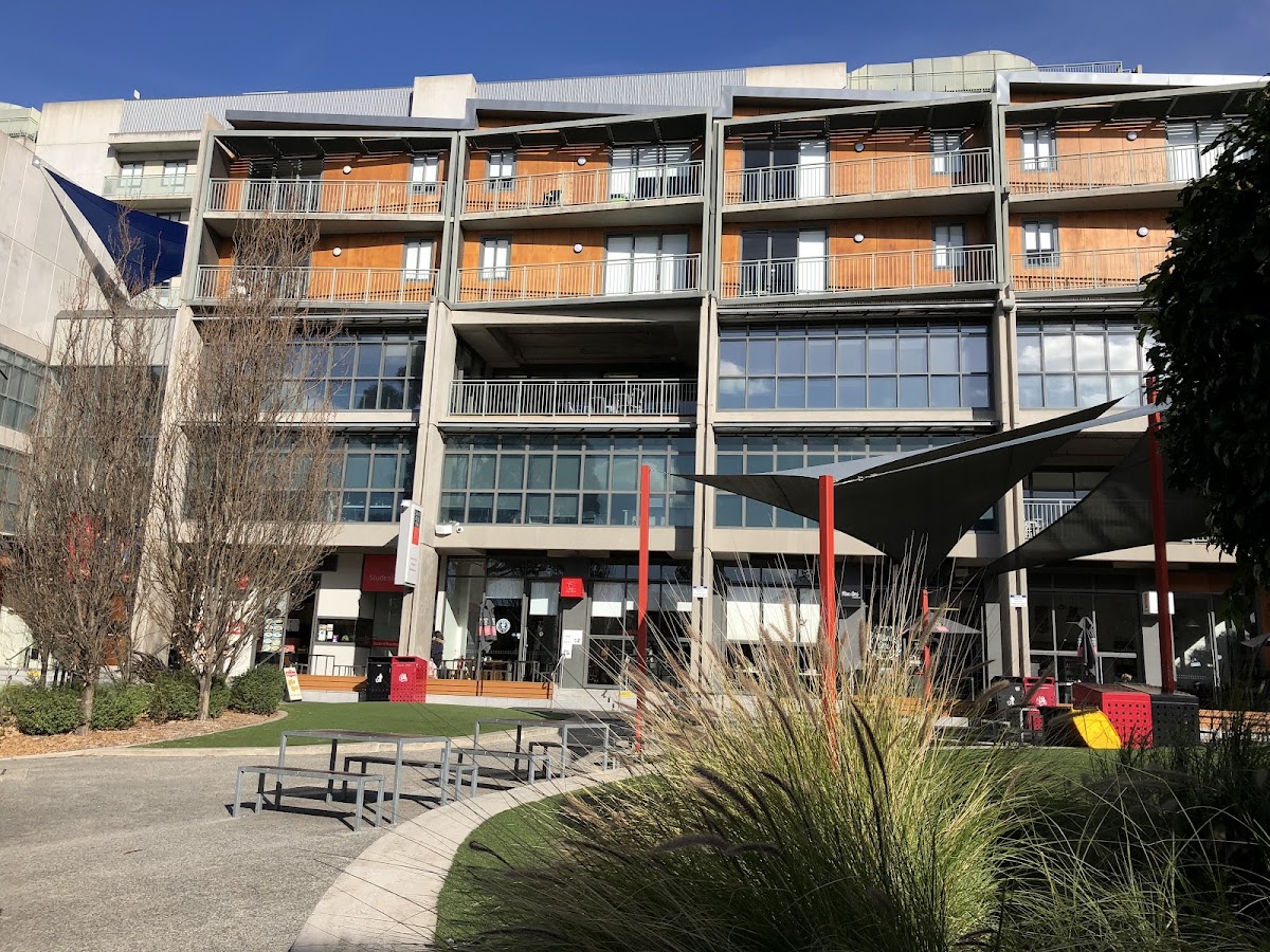 Swinburne University of Technology photo 5