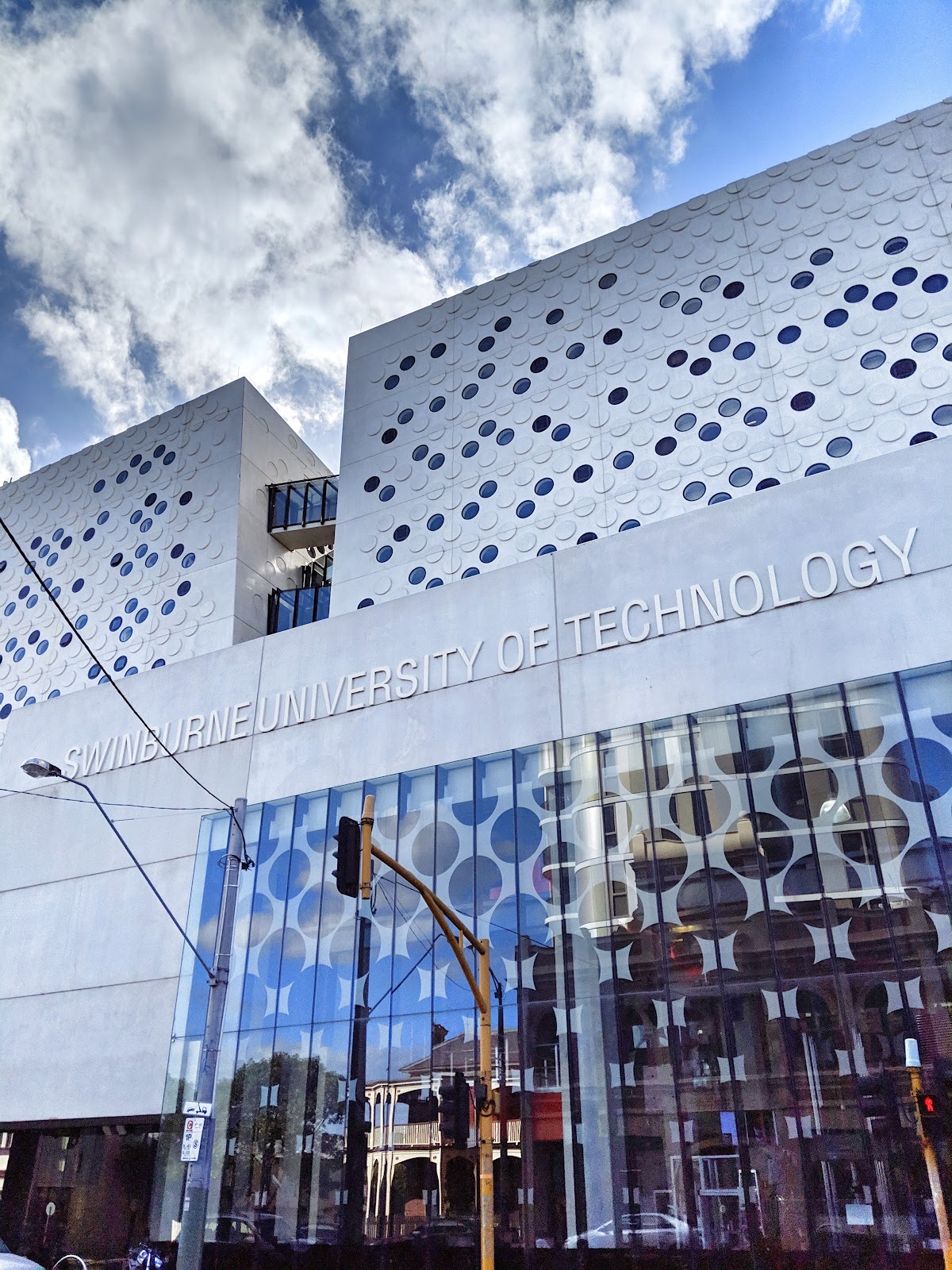 Swinburne University of Technology photo 8