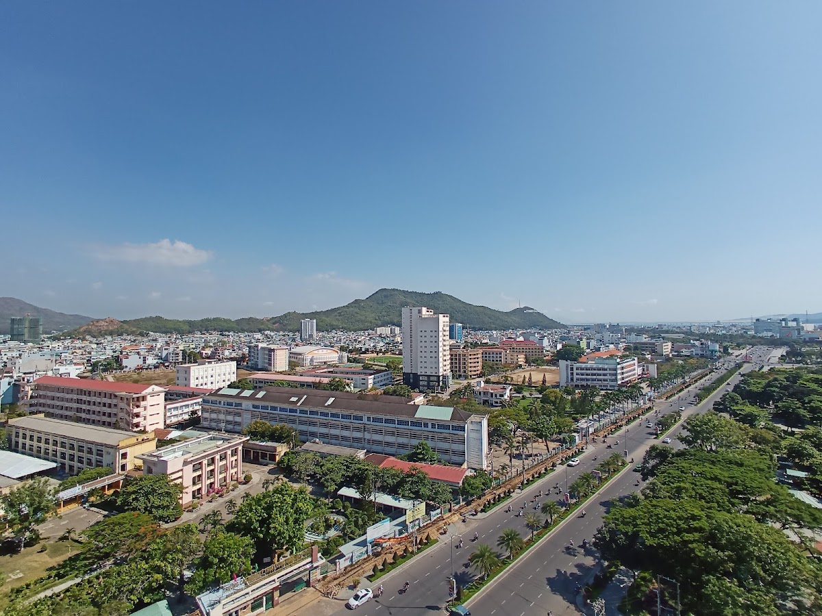 Quy Nhon University photo 5