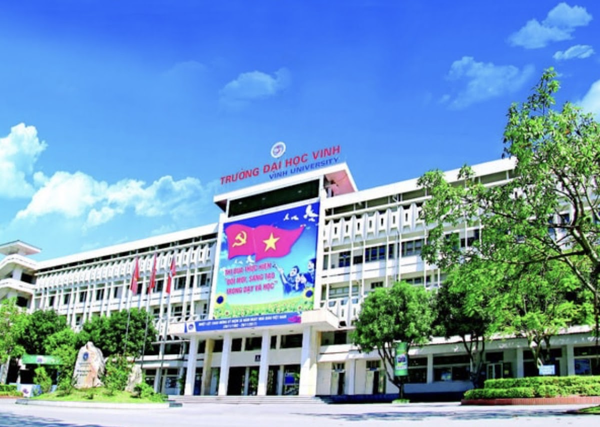 Vinh University photo 4