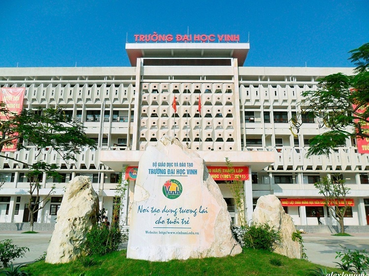 Vinh University photo 6