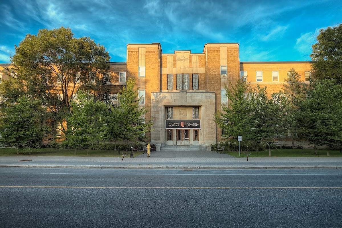 Université St-Paul photo 3