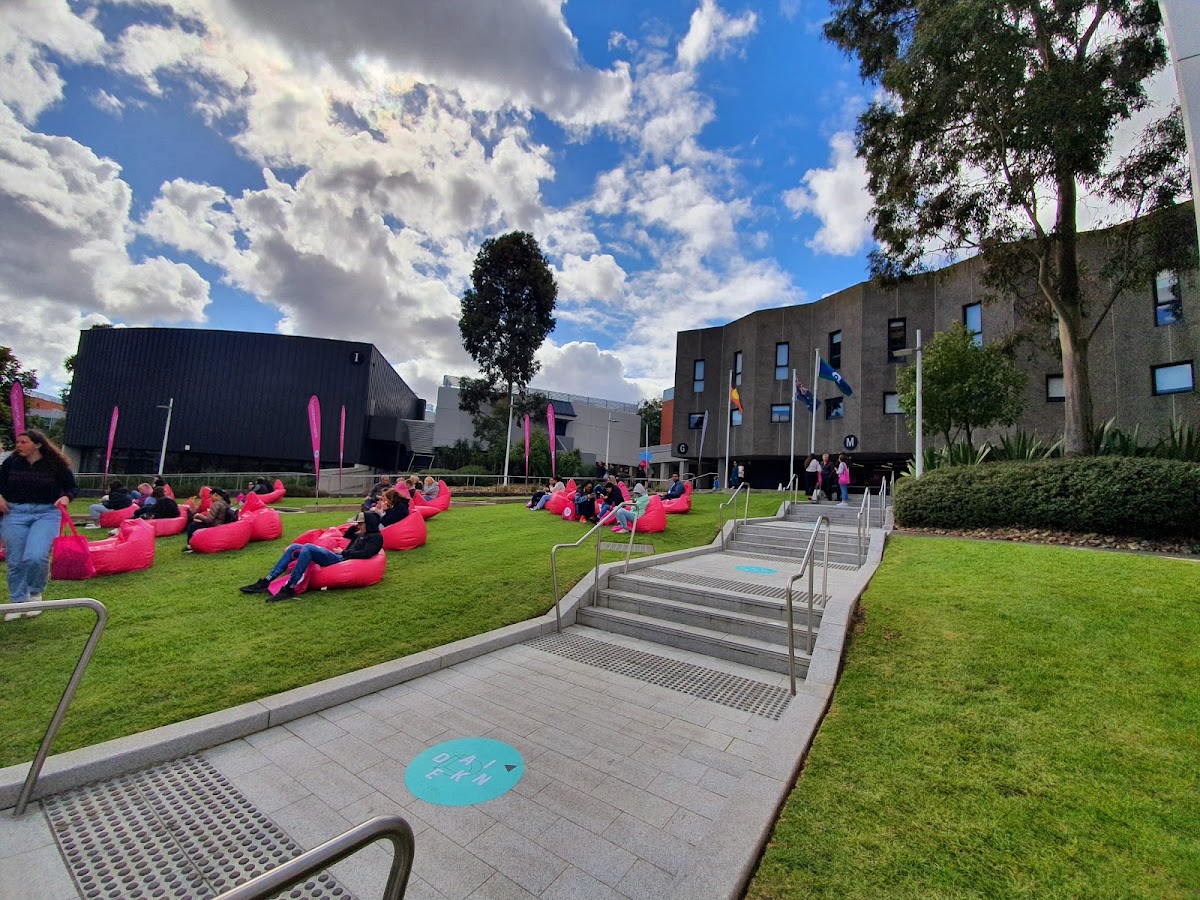 Deakin University photo 1