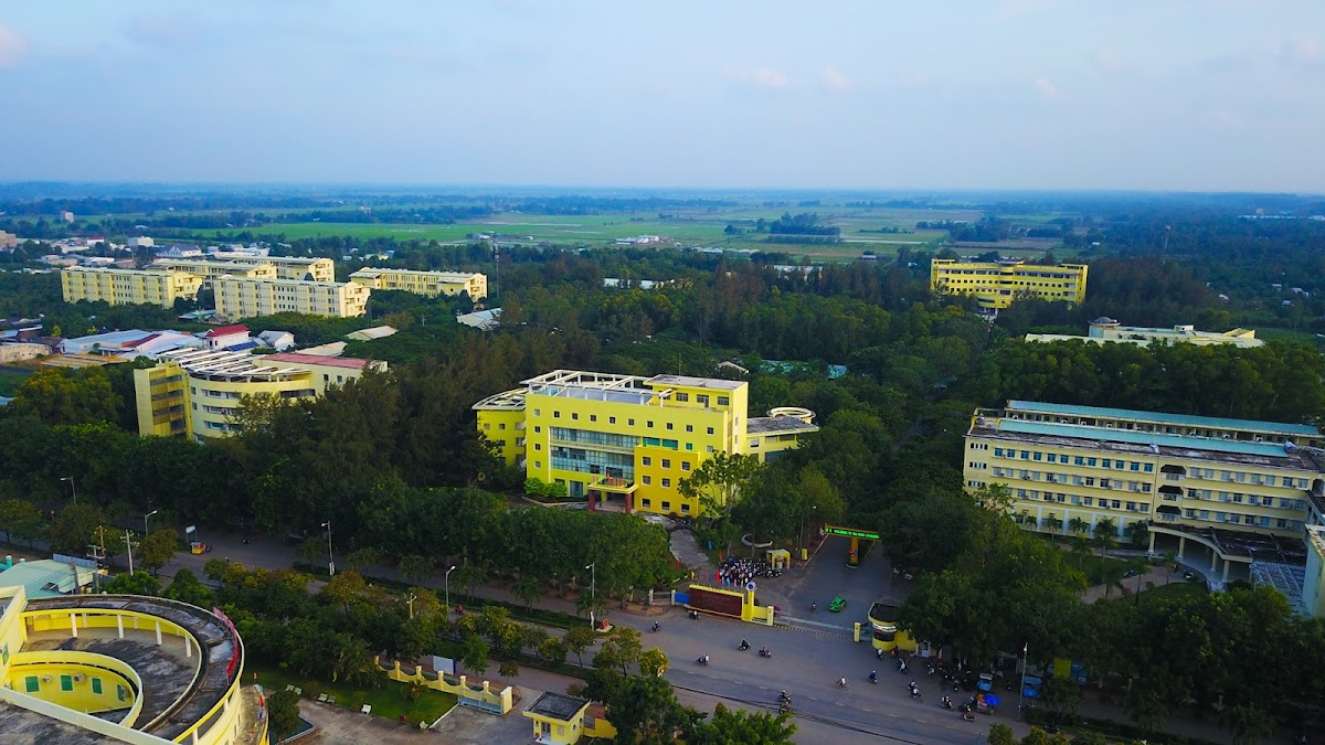Tra Vinh University photo 1