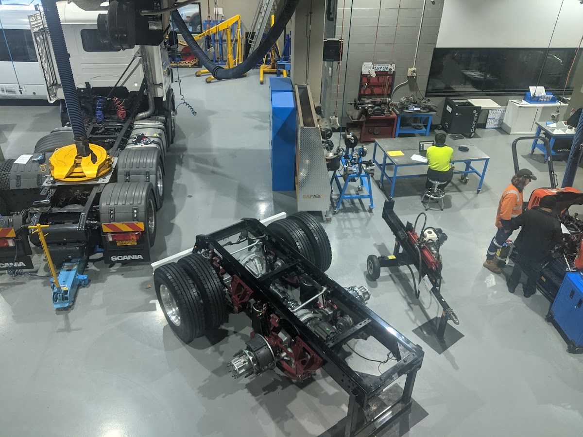 Kangan Institute photo 6