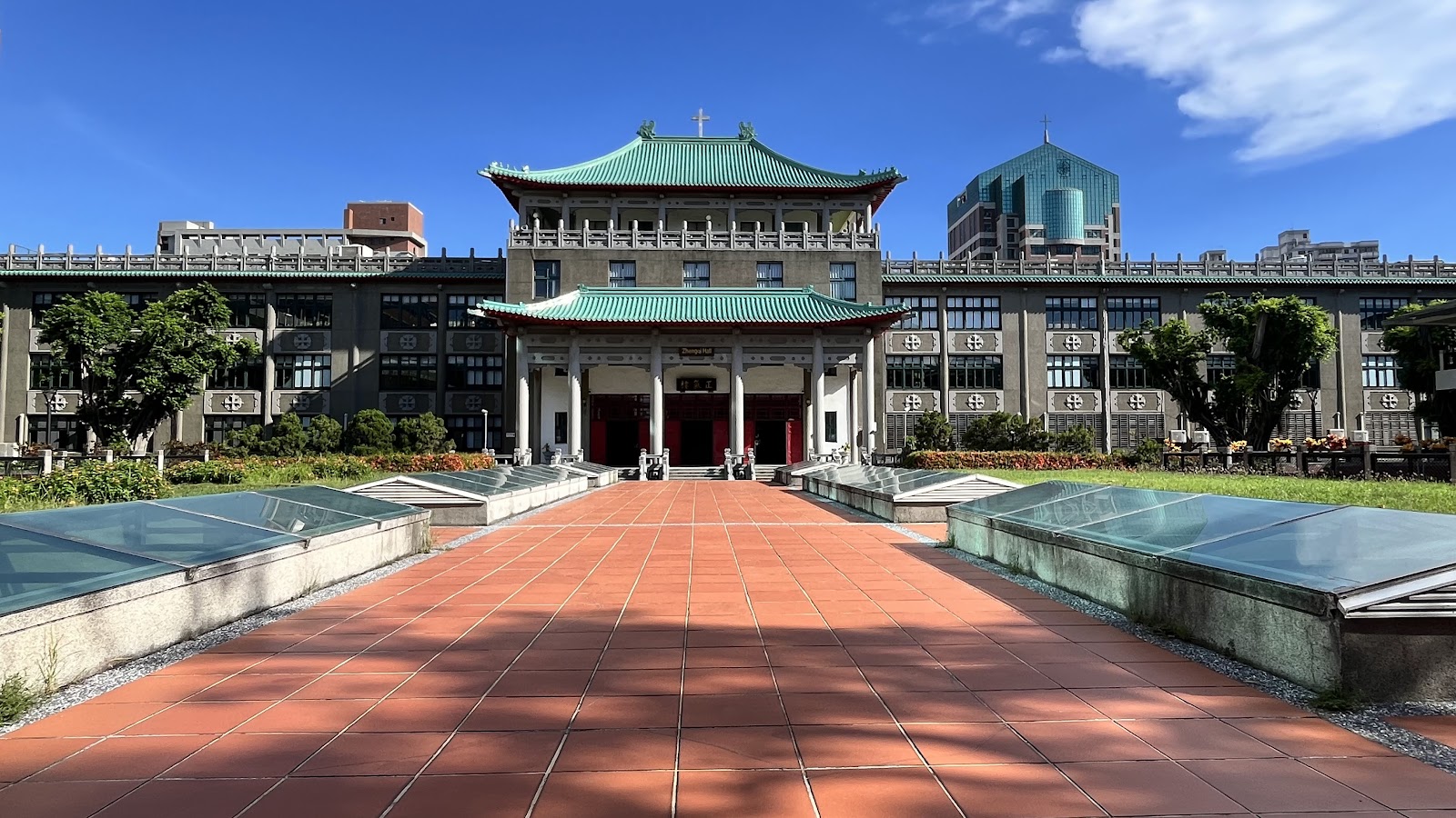 Wenzao Ursuline University of Languages