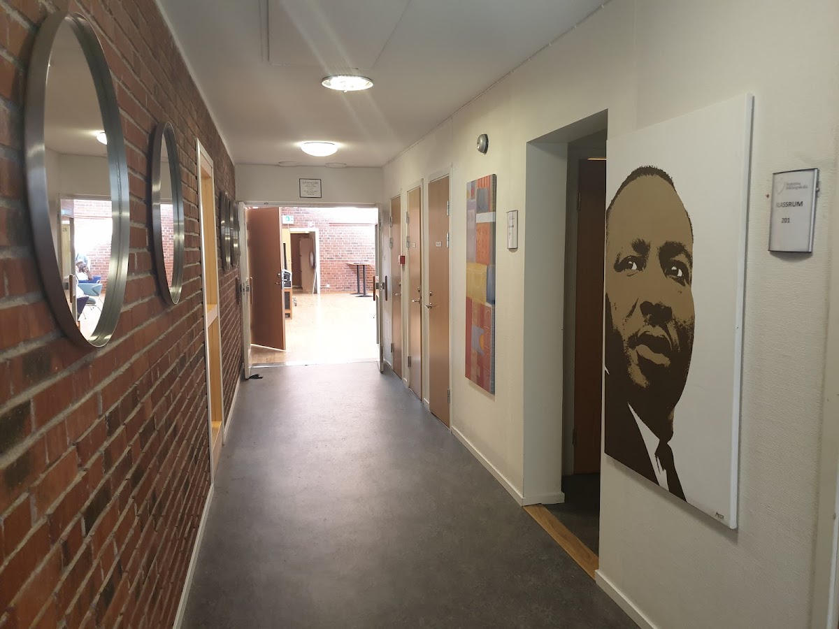 Bromma Folkhögskola photo 3