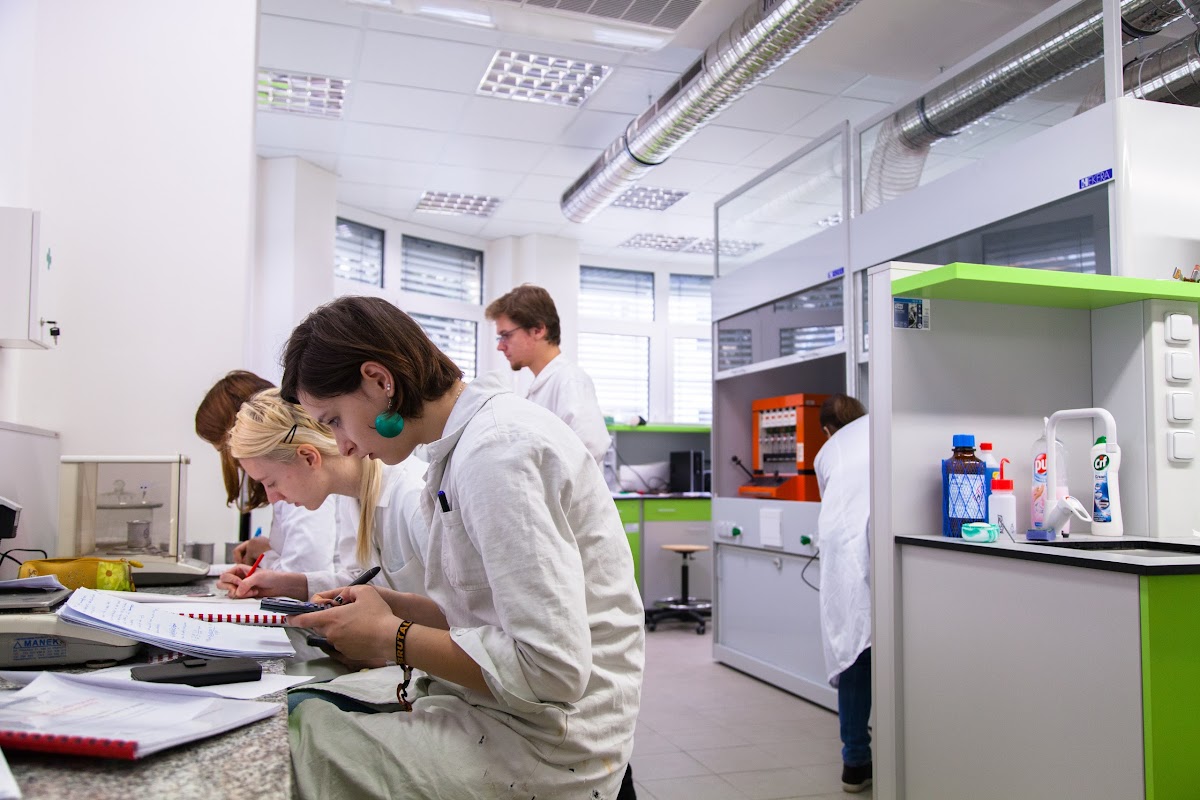 University of Chemistry and Technology, Prague photo 5