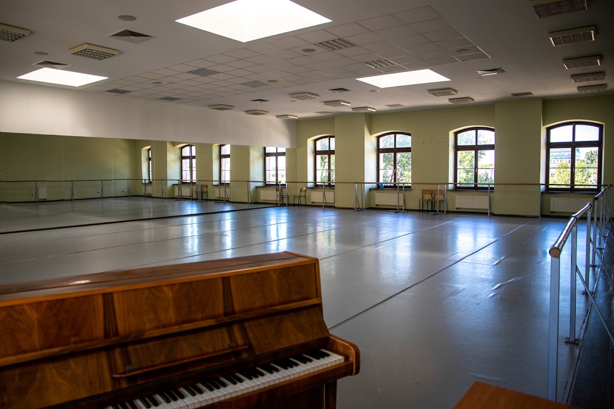 University of Humanities and Economics in Lodz photo 4