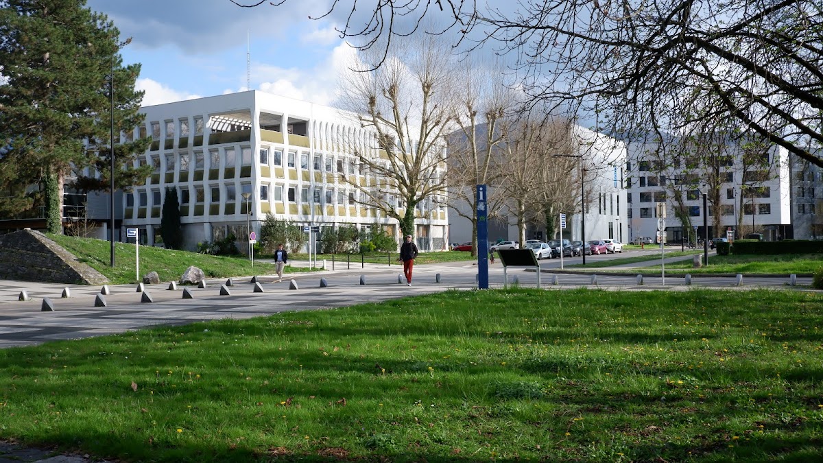 University of Grenoble Alpes photo 3