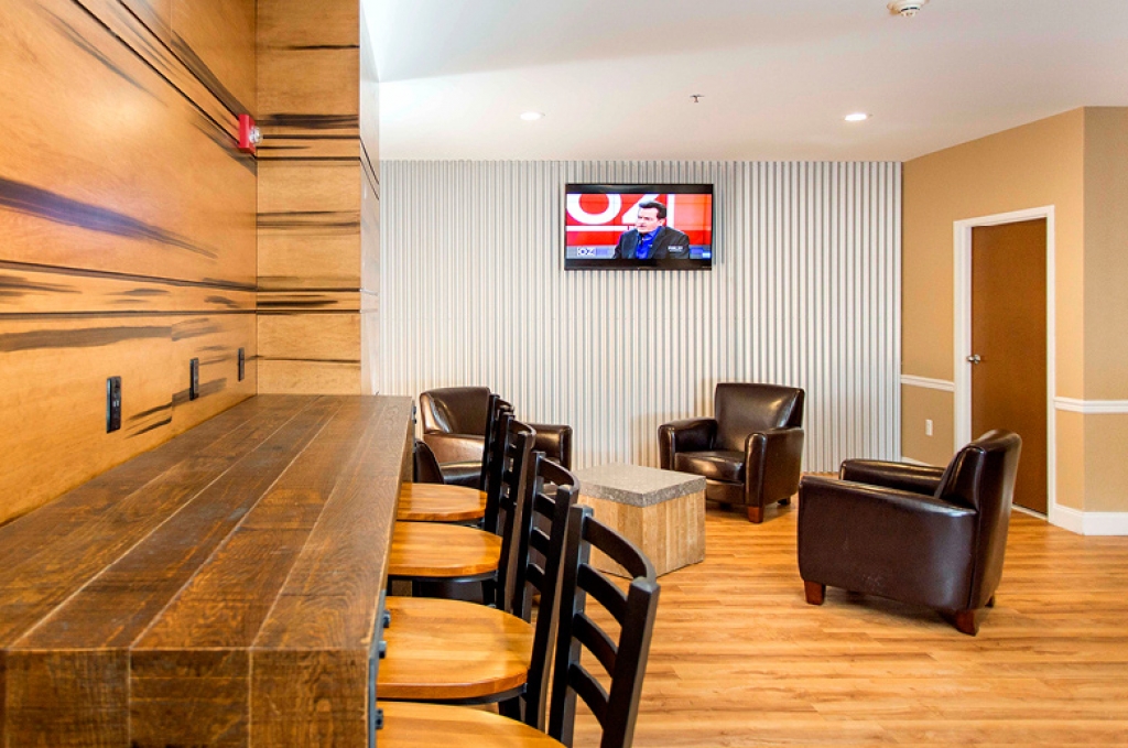 University of 2776 photo 2