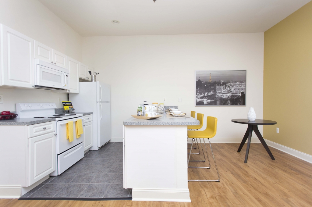 University of 2776 photo 3