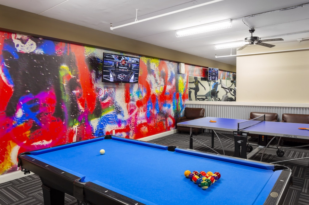 University of 2776 photo 6