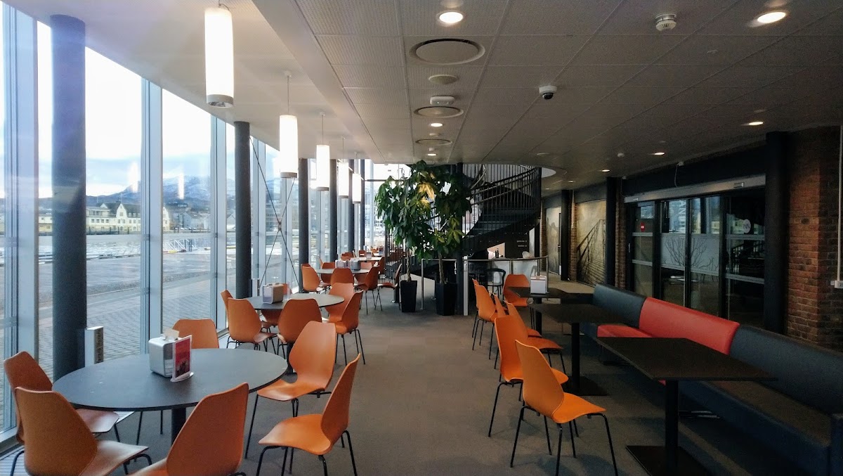 The Arctic University of Norway - Harstad photo 3