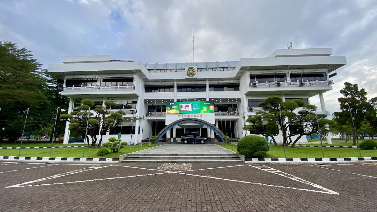 North Sumatra University photo 1