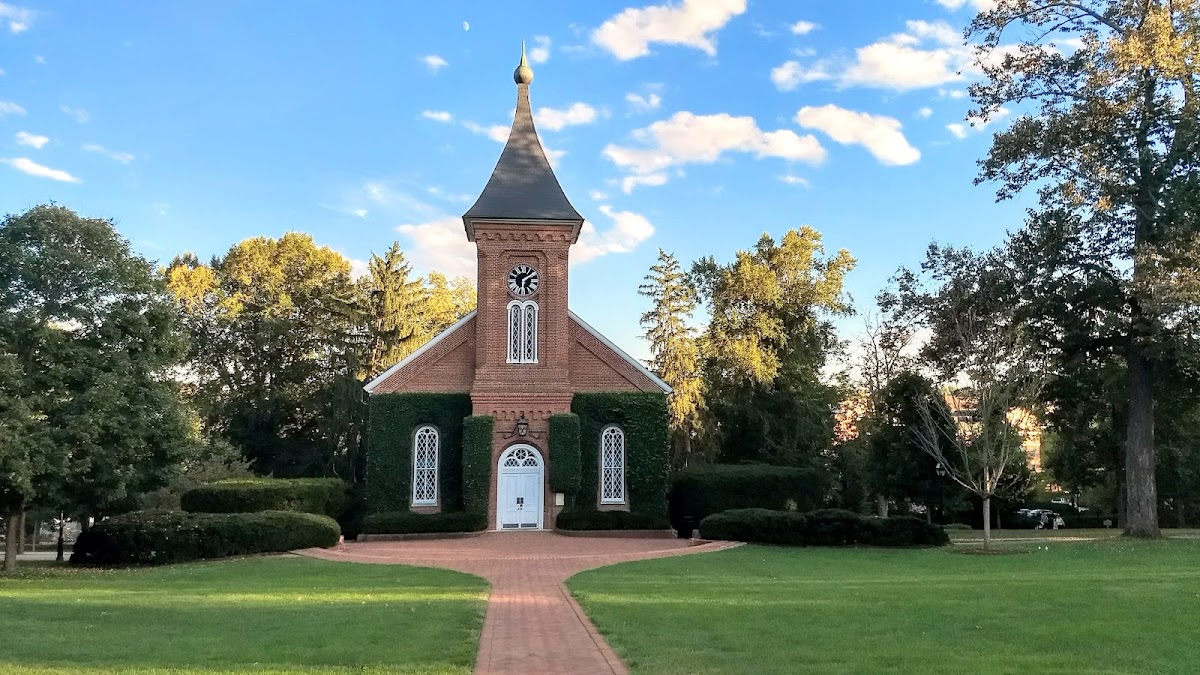 Washington and Lee University photo 1