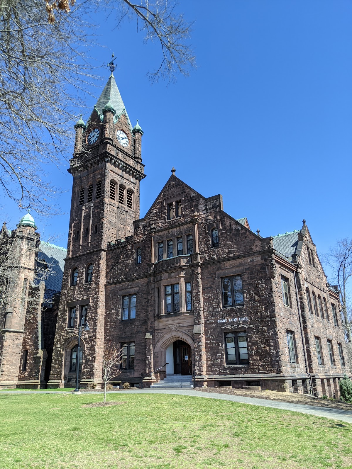 Mount Holyoke College photo 5