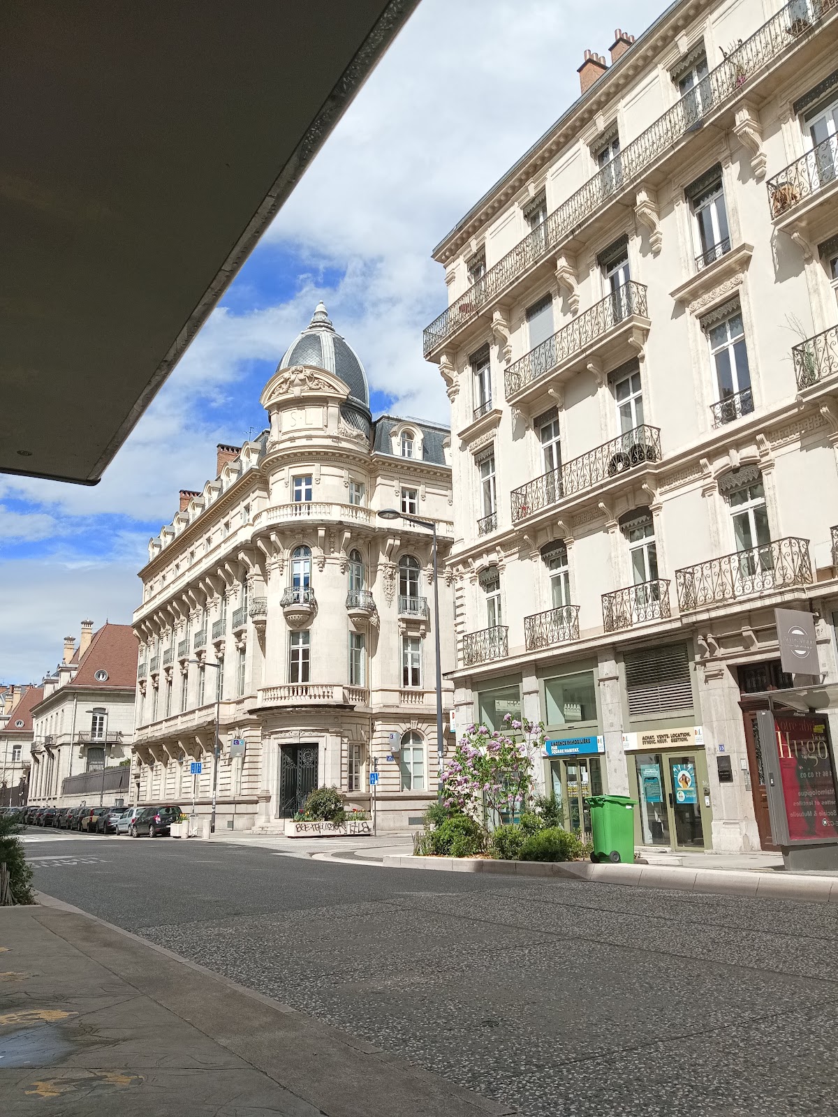 Grenoble Alpes University photo 9