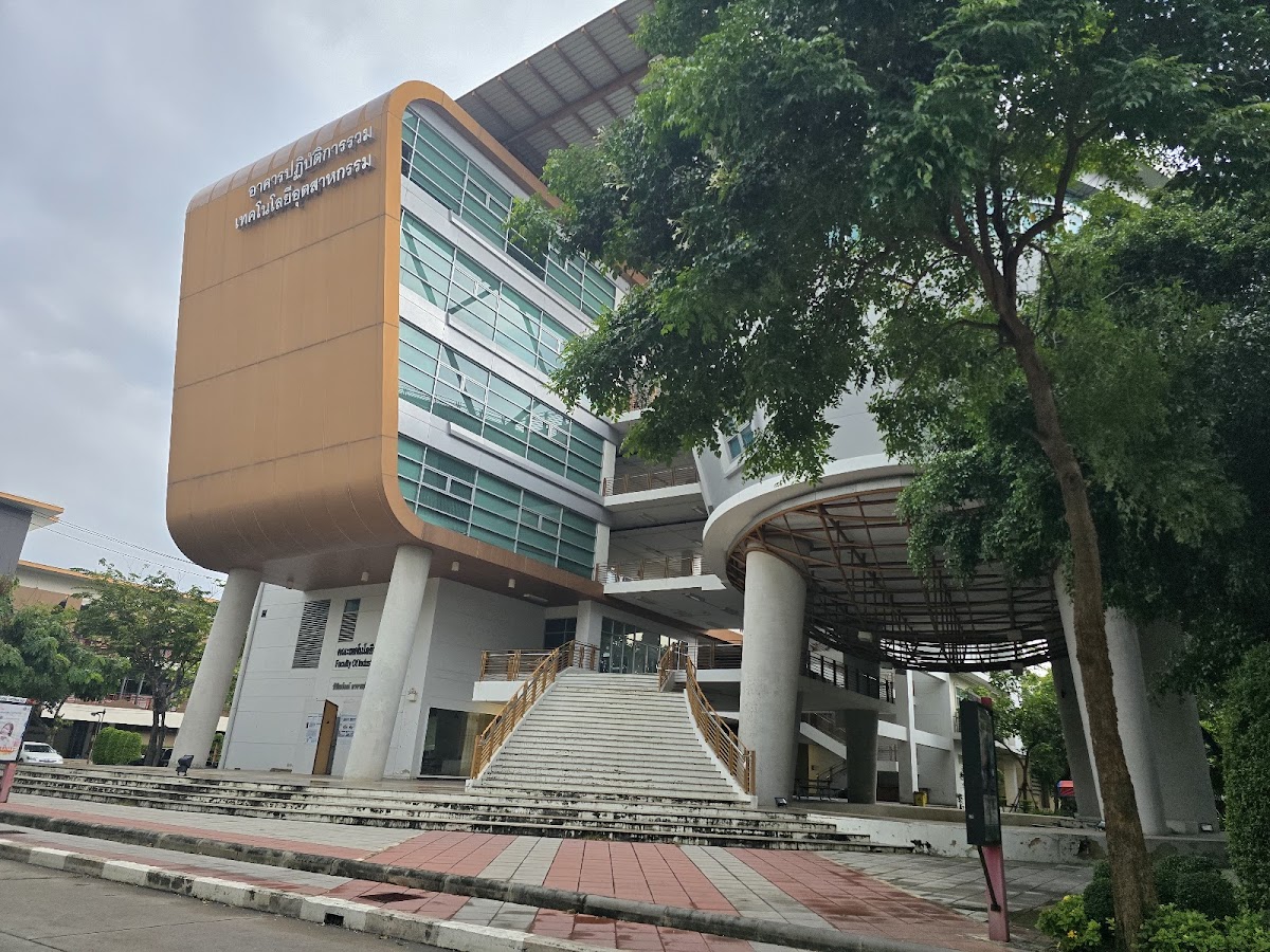 Phranakhon Rajabhat University photo 3