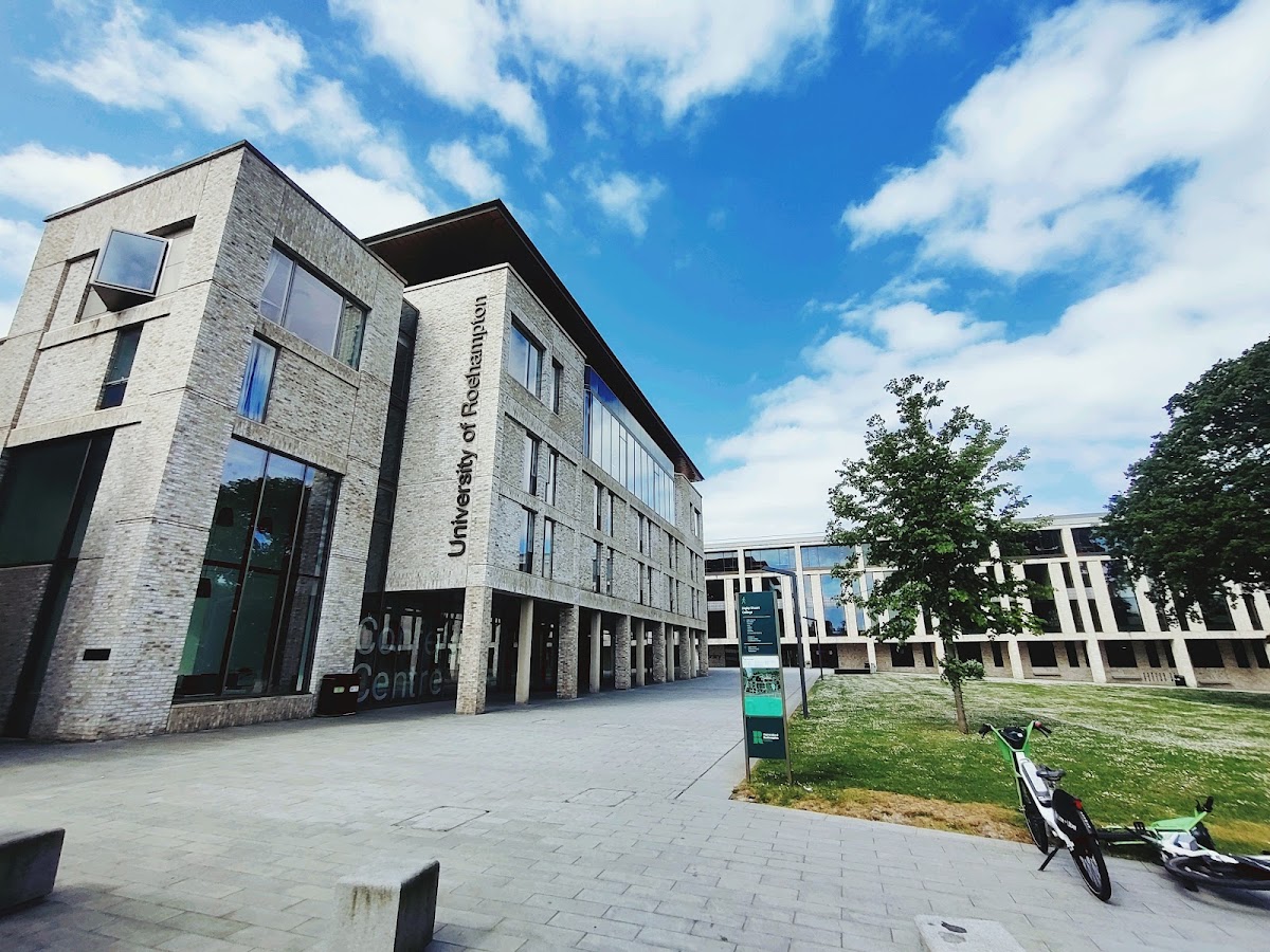 Roehampton University photo 4