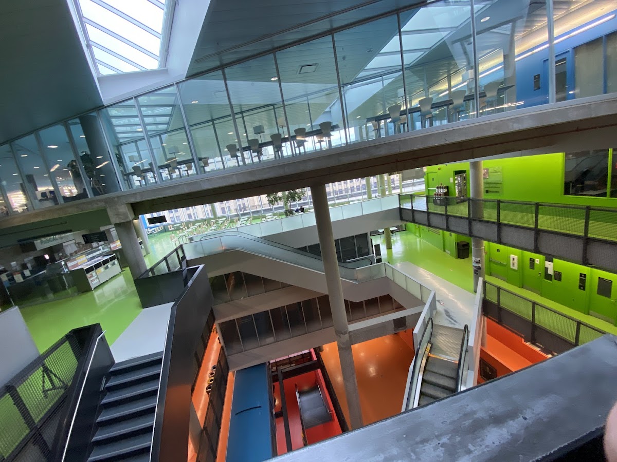 École Polytechnique Montréal photo 4