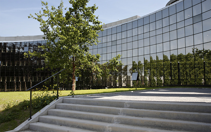 EDHEC Business School photo 1