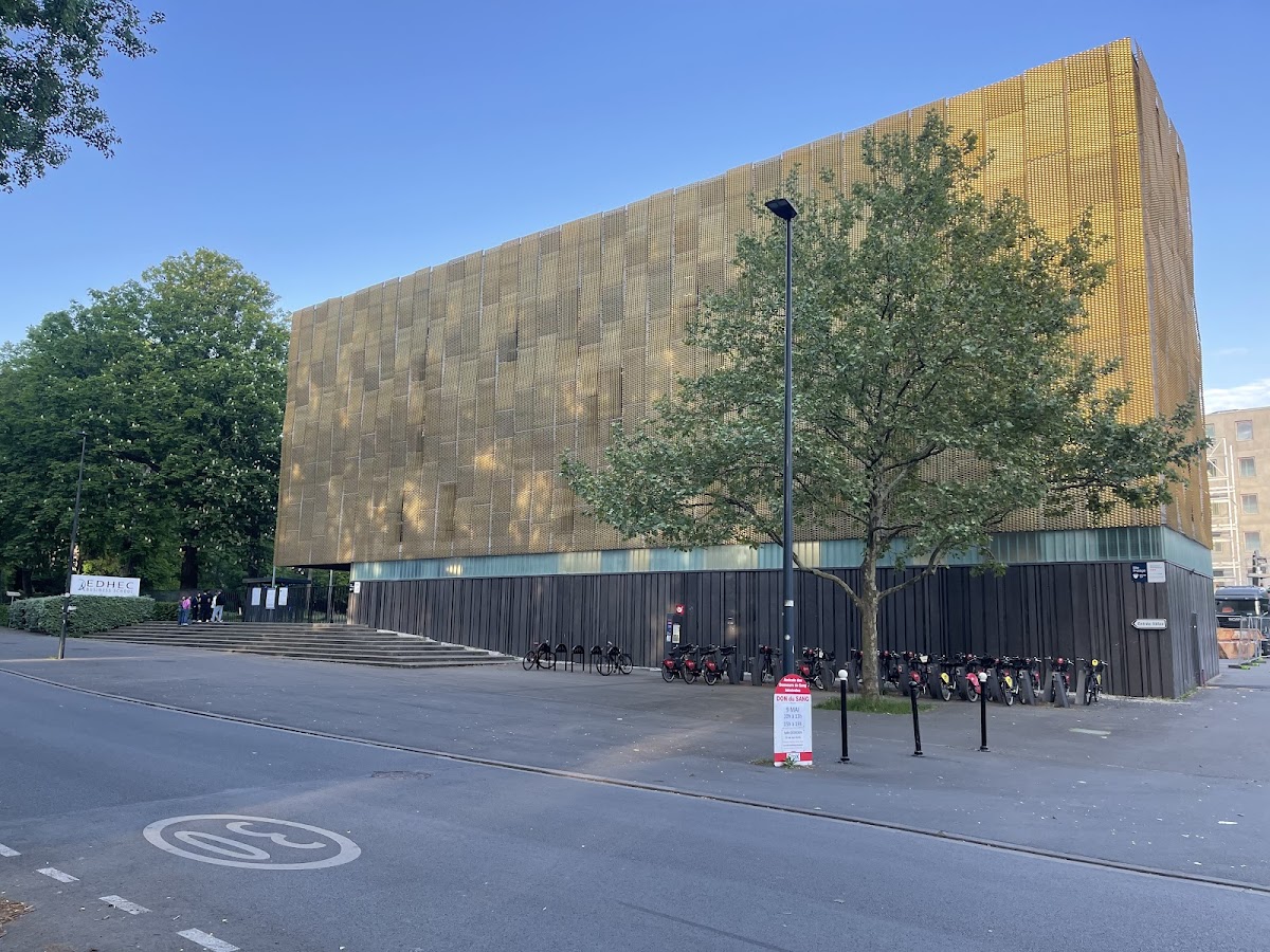 EDHEC Business School photo 7