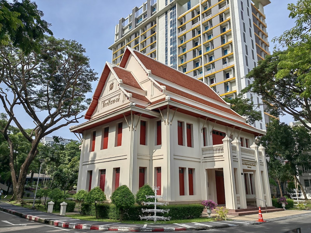 Chulalongkorn University photo 8