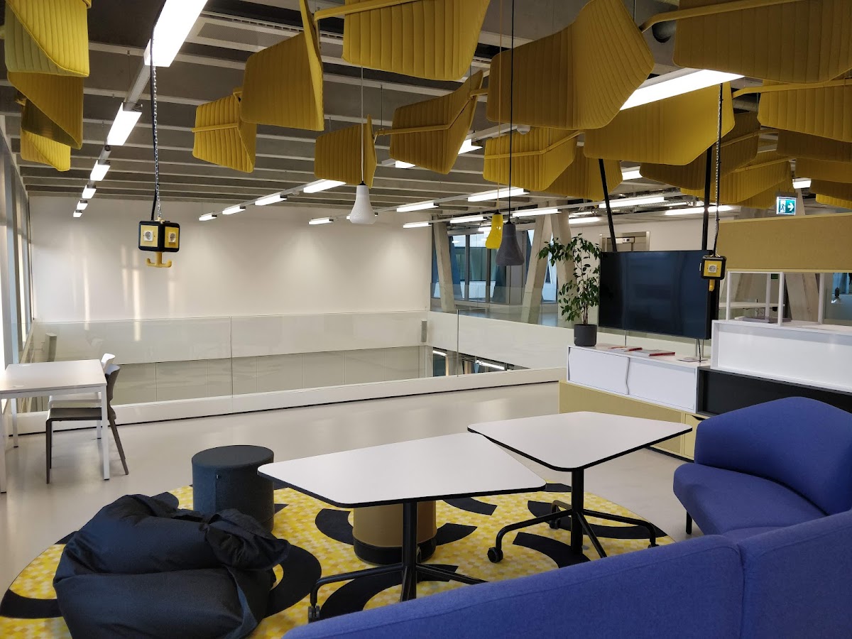 New Design University photo 8