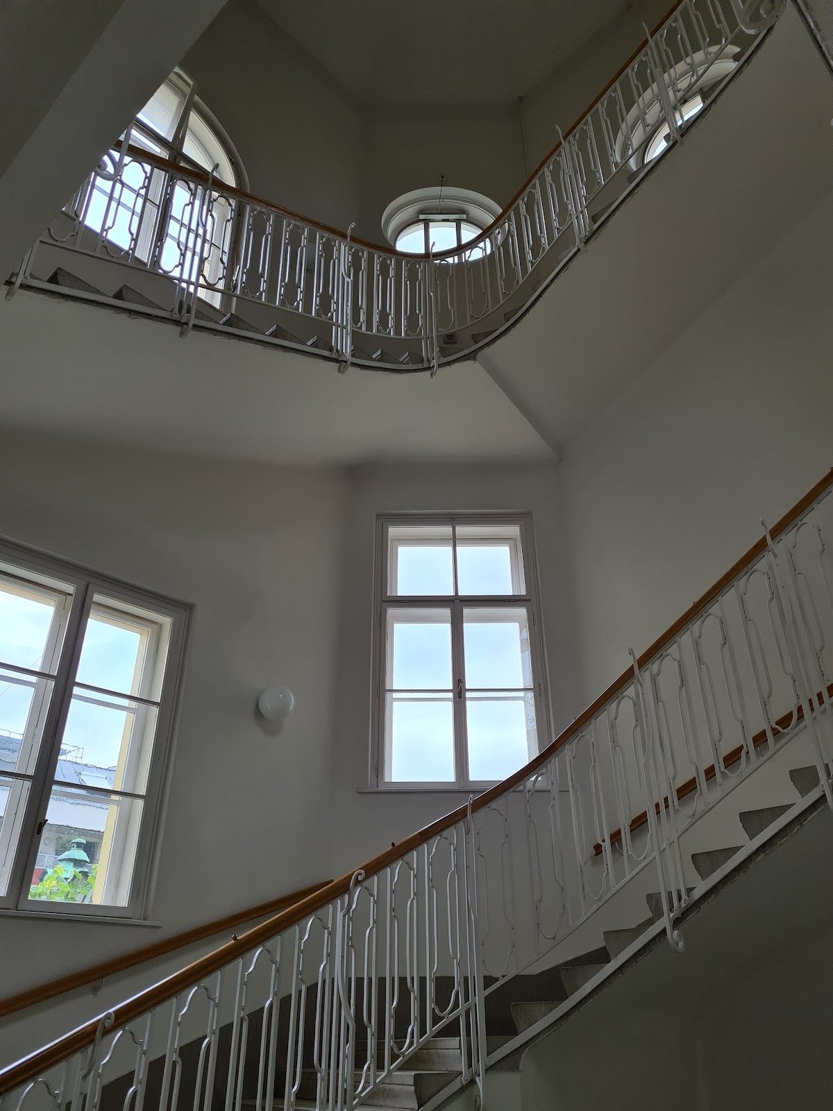 Lauder Business School photo 8