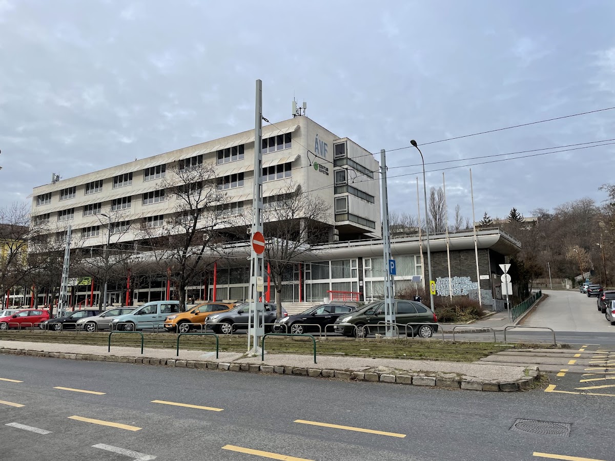 Edutus University photo 1